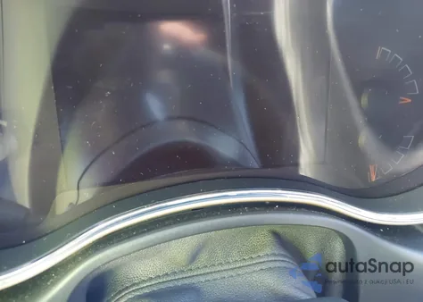 2015 Jeep Grand Cherokee Limited z USA, uszkodzony, nr VIN 1C4RJFBG9FC667237